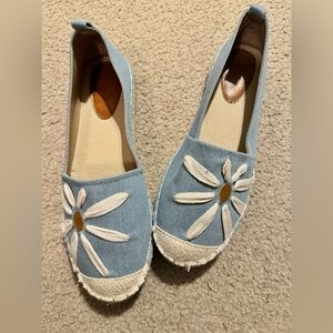 NWOT Espadrille Flats